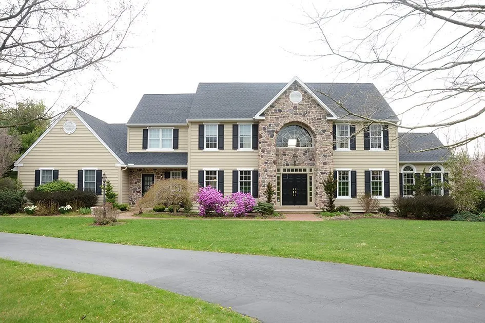 Slide of R. Short Roofing