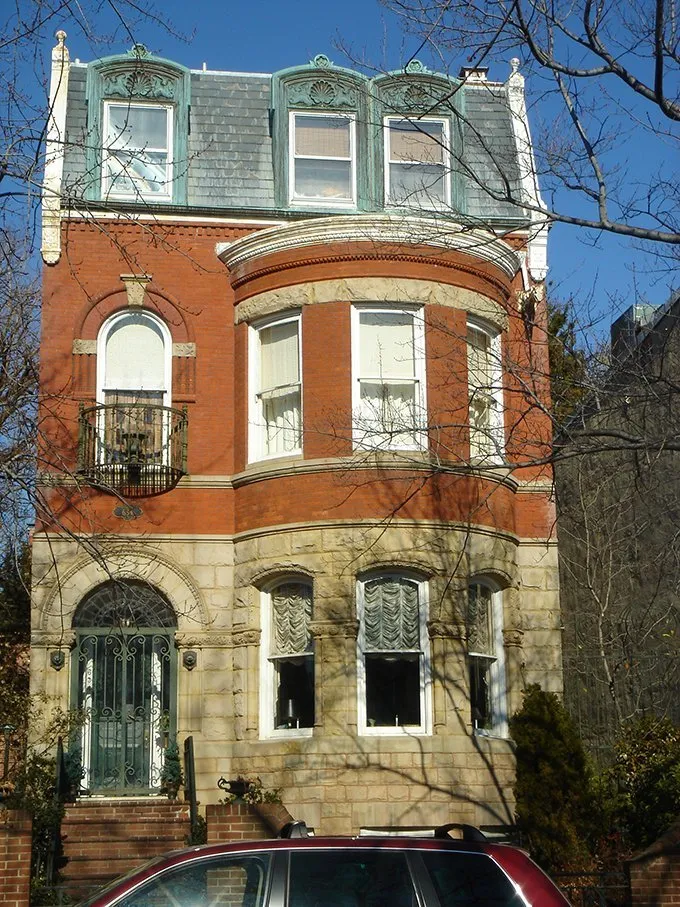 Slide of R. Thomas Daniel Roofing