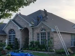 Slide of R3D Roofing