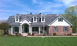 Slide of R3D Roofing