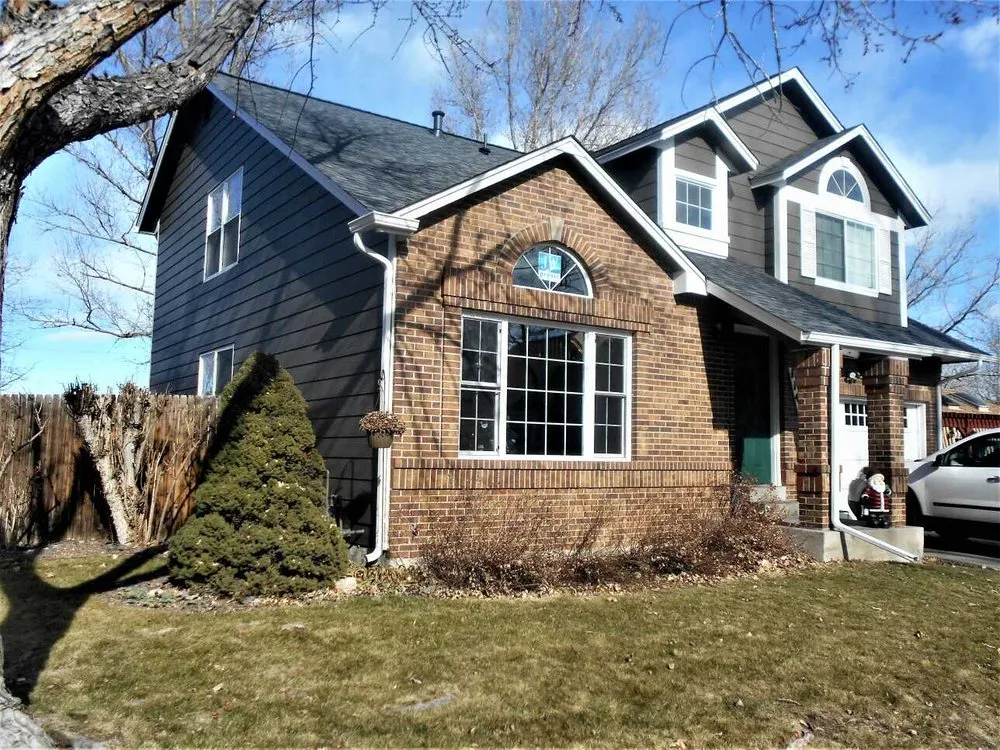 Slide of R4 Roofing & Exteriors