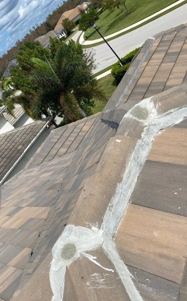 Slide of R4 Roofing and Reconstruction