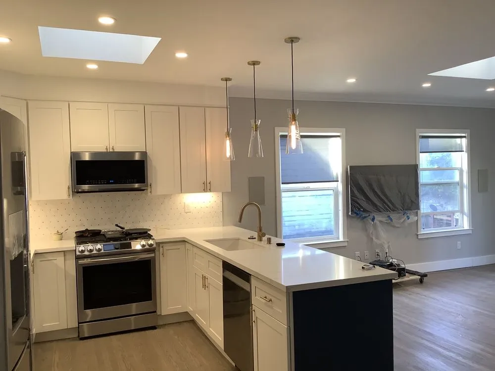 Slide of R7 Construction