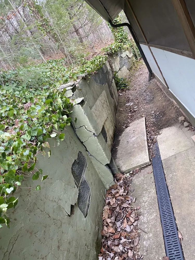 Slide of R&A Construction