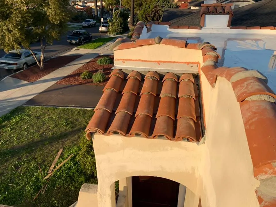 Slide of R&A Roofing