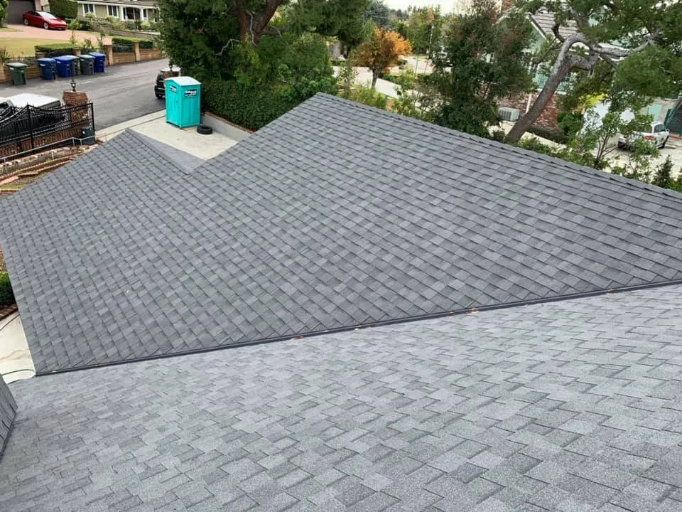 Slide of R&A Roofing