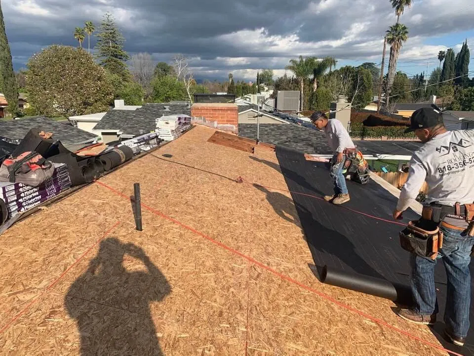 Slide of R&A Roofing