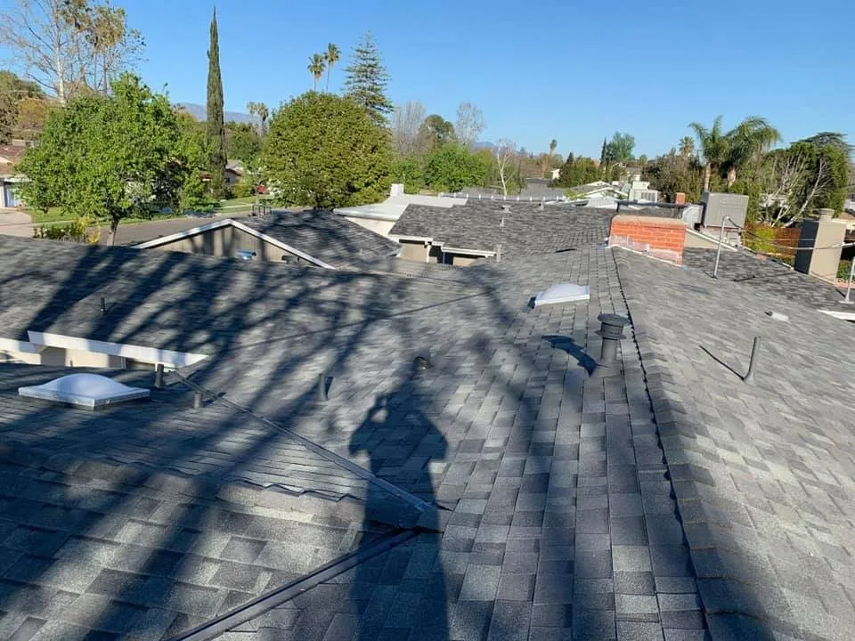 Slide of R&A Roofing