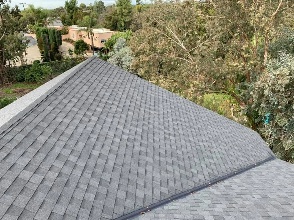 Slide of R&A Roofing