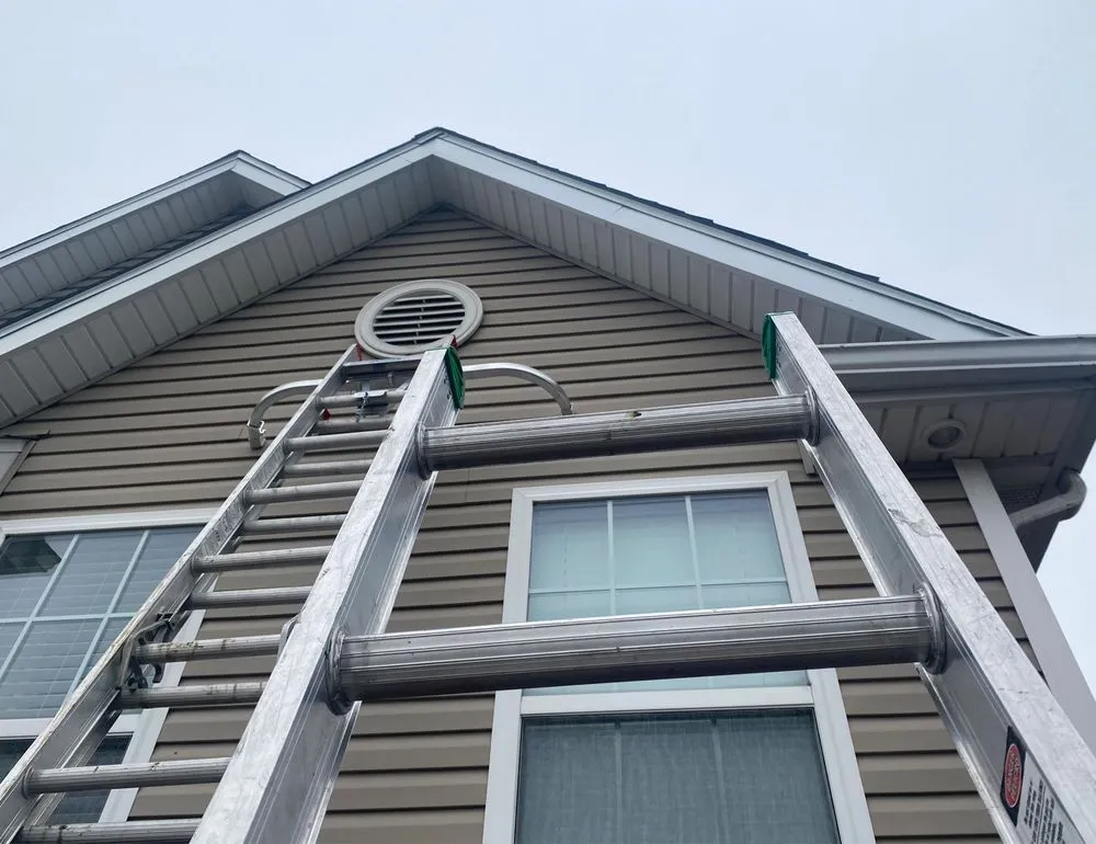 Slide of R&A Roofing