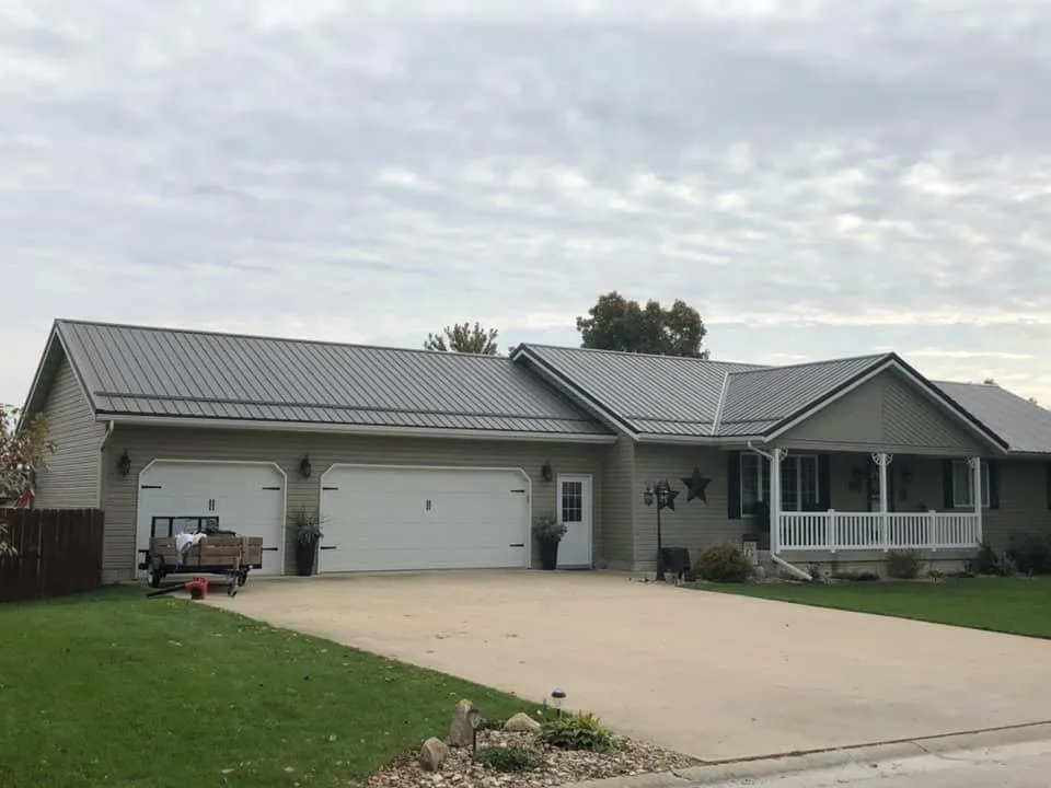 Expert metal roofing installation experts serving Hawkeye, IA - Raber Roofing and Construction