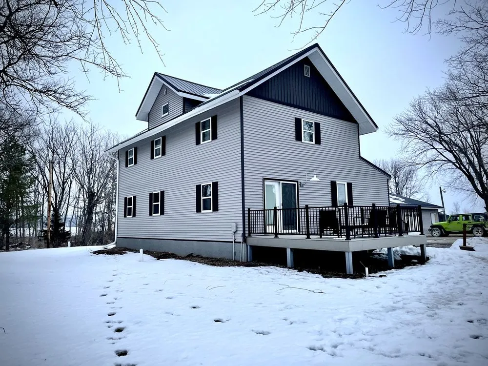 Top-rated roof replacement with free inspection across Hawkeye, IA - Raber Roofing and Construction