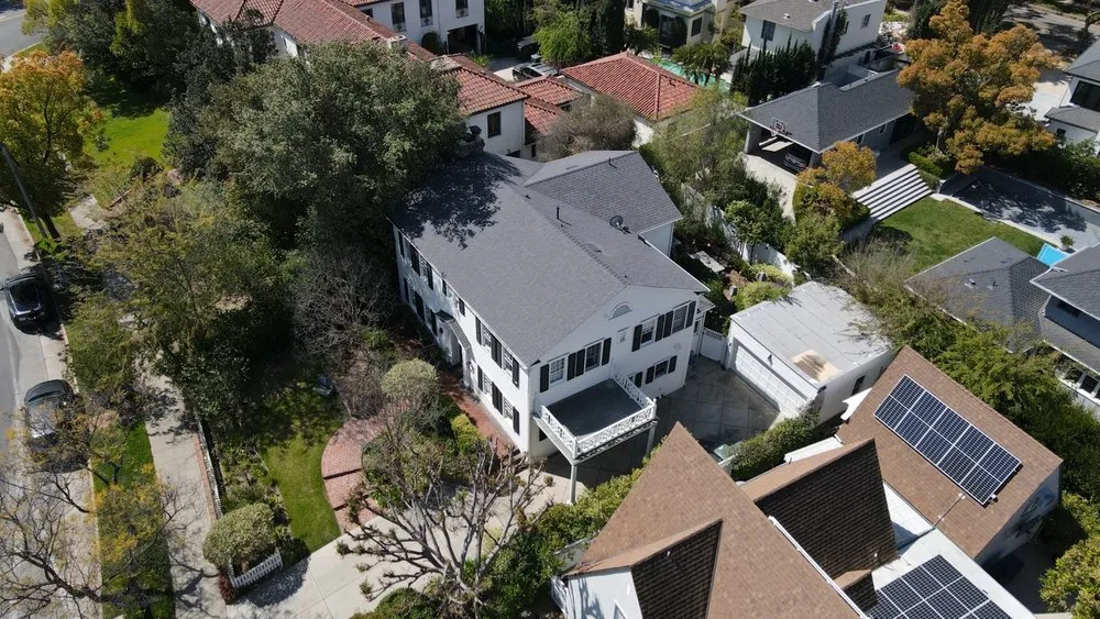Top-rated flat roof repair with free inspection across Valley Village, CA - Rafael and Iris Roofing