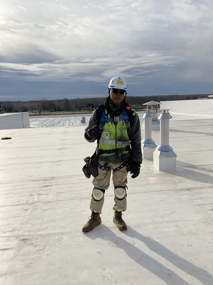 Slide of Rafael’s Handyman service