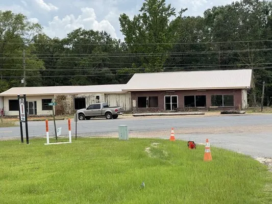 Rain Tight Roofing Logo