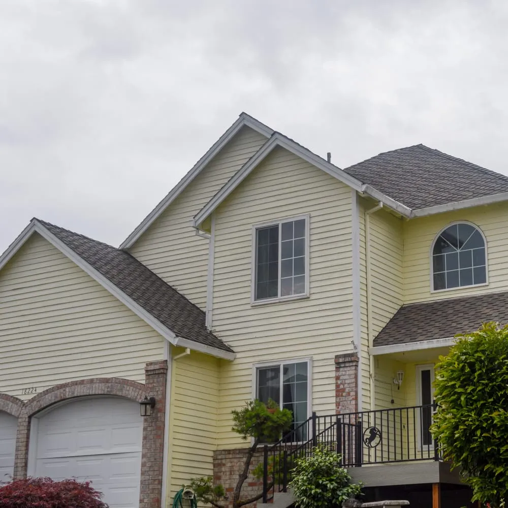 Slide of Raindrop Roofing NW