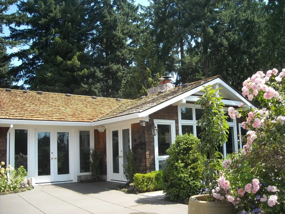 Slide of Raindrop Roofing NW