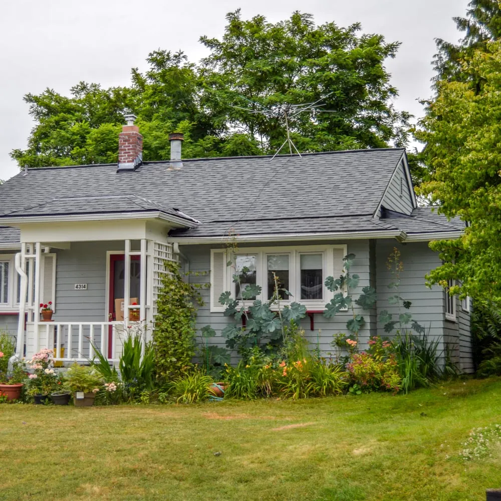 Slide of Raindrop Roofing NW
