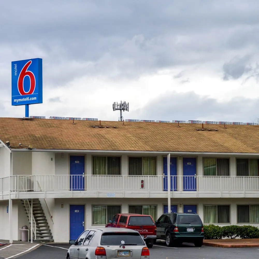 Slide of Raindrop Roofing NW