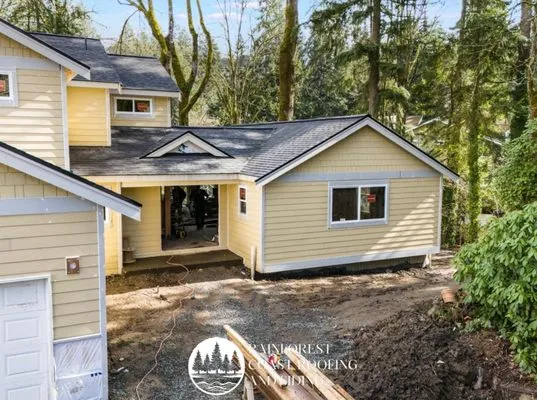 Rainforest Coast Roofing and Siding Logo