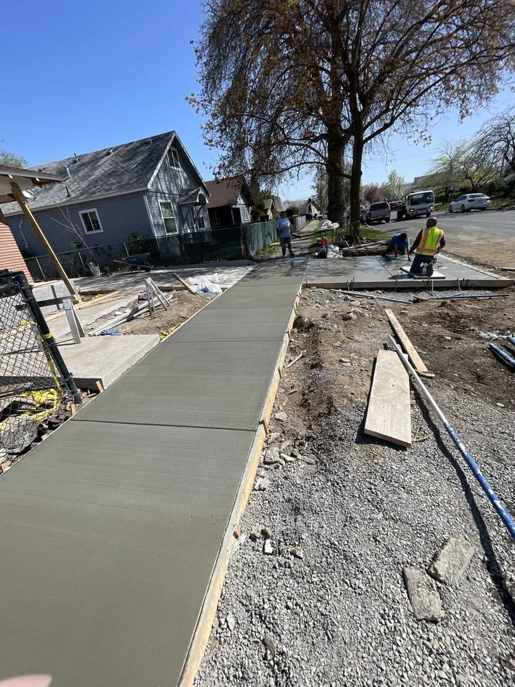 Slide of Ralphandsons Construction