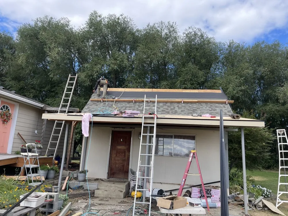 Slide of Ralphandsons Construction