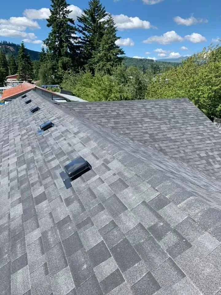 Top-rated roof replacement in Shedd, OR by Ram Northwest Construction