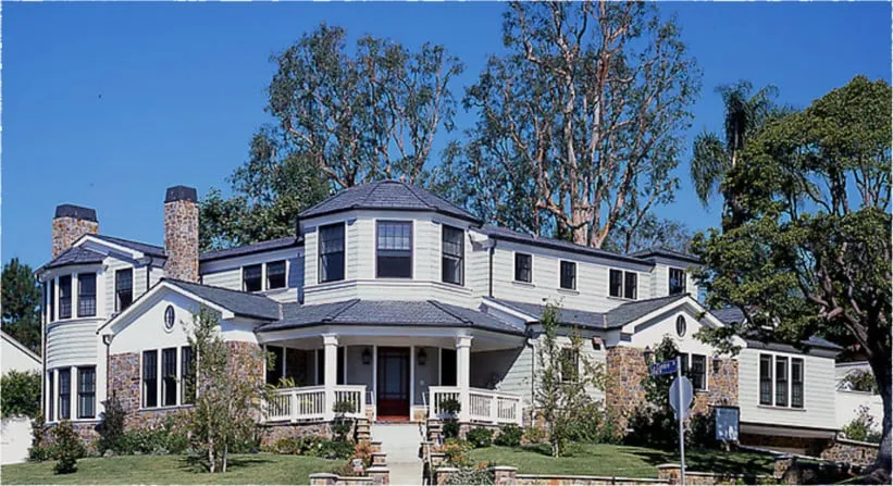 Slide of Ramey Roofing