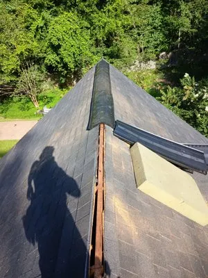 Ramirez construction Logo