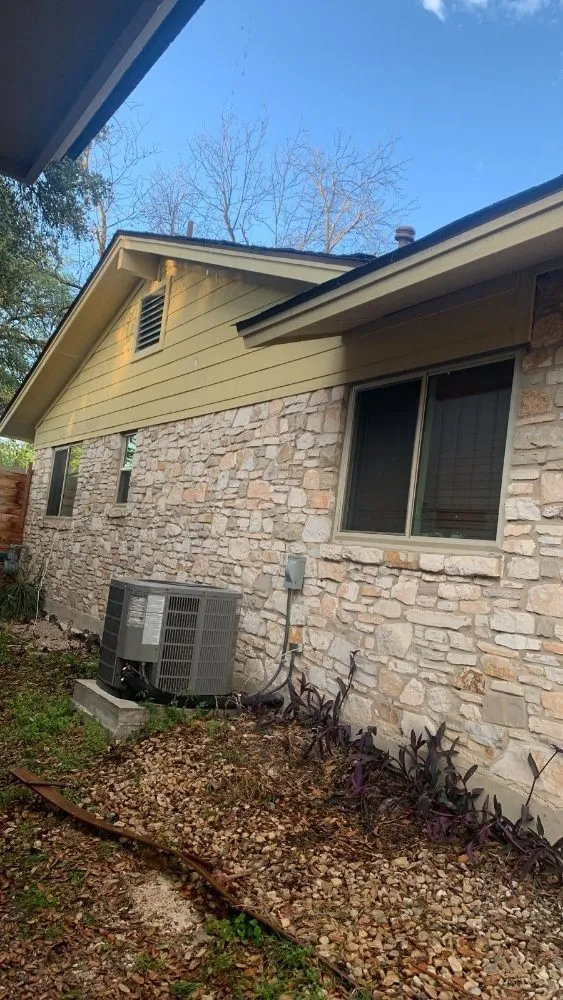 Expert roof repair for fast service in Del Valle, TX by Ramirez Remodeling