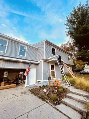 Ramirez Renovations Logo