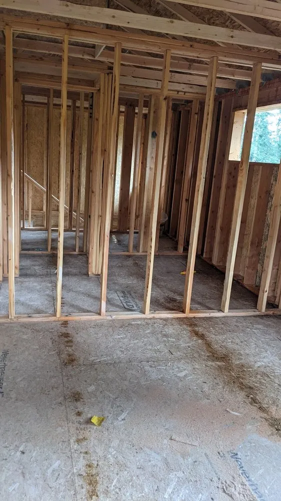 Slide of Ramirez Residence Const