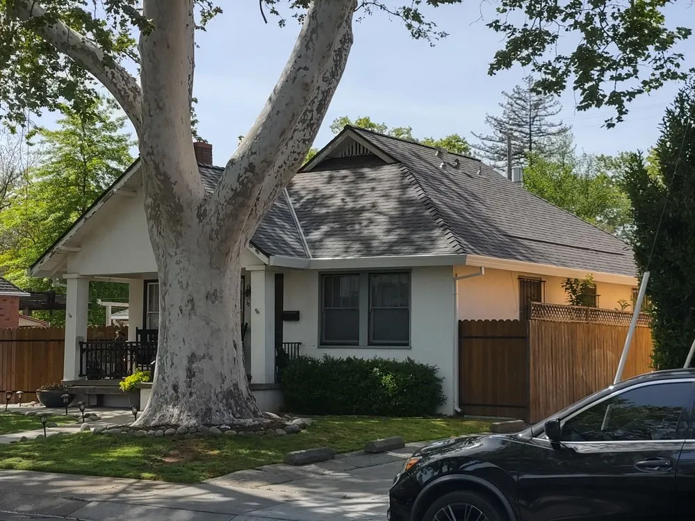 Slide of Ramirez Roofing & Gutters