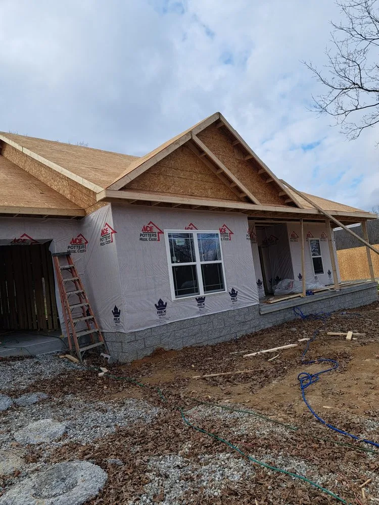 Slide of Ramirez's Handyman & Framing