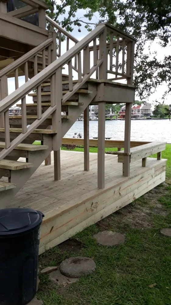 Slide of Ramiro's Carpentry