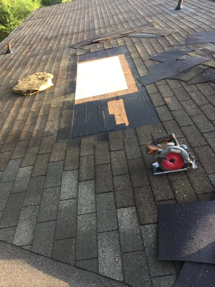 Slide of Ramiro's Roofing