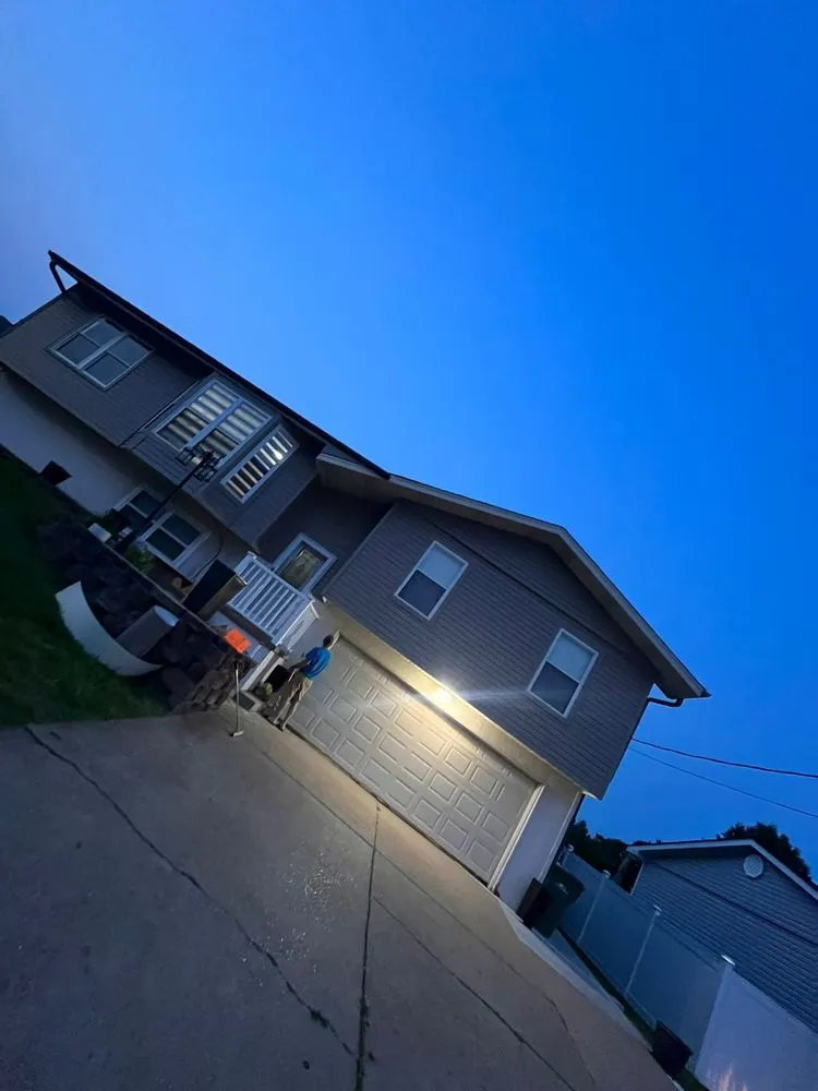 Licensed roof repair in Sauget, IL - Ramos Construction and More