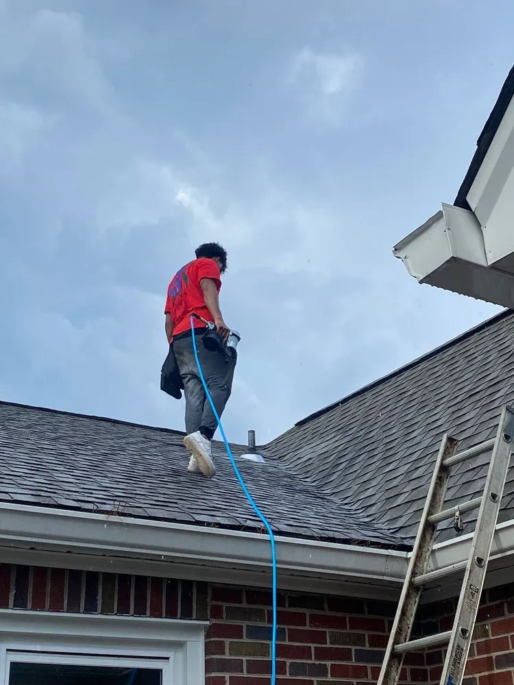 Slide of Ramos Elite roofing