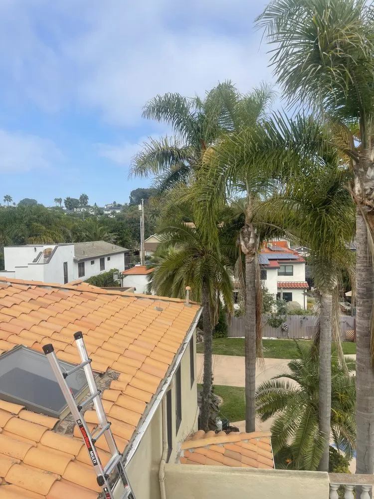 Slide of Ramos Roofing