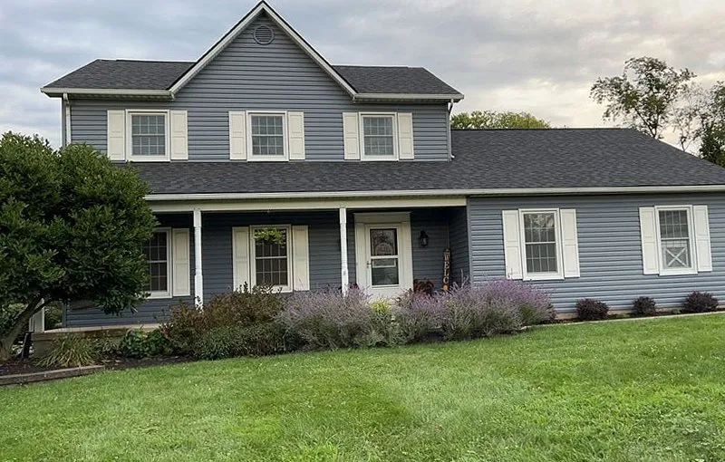 Slide of Ramos Roofing