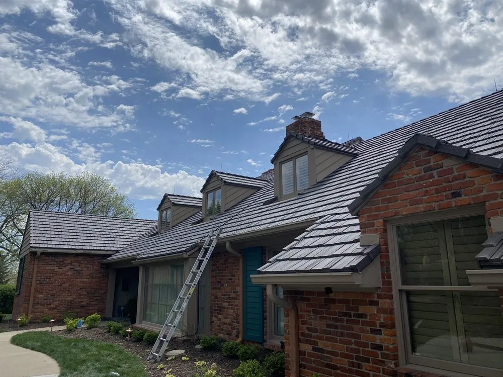 Slide of Ramos Roofing