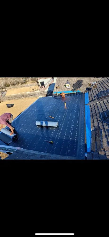 Slide of Randal’s Roofing