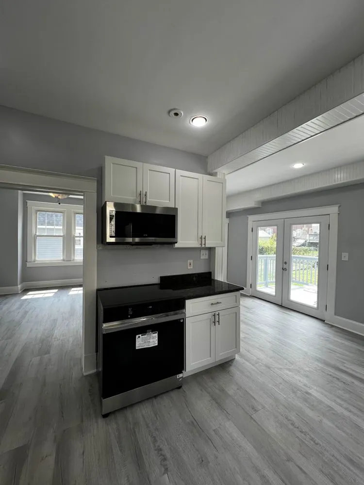 Slide of Rapid Construction & Renovation