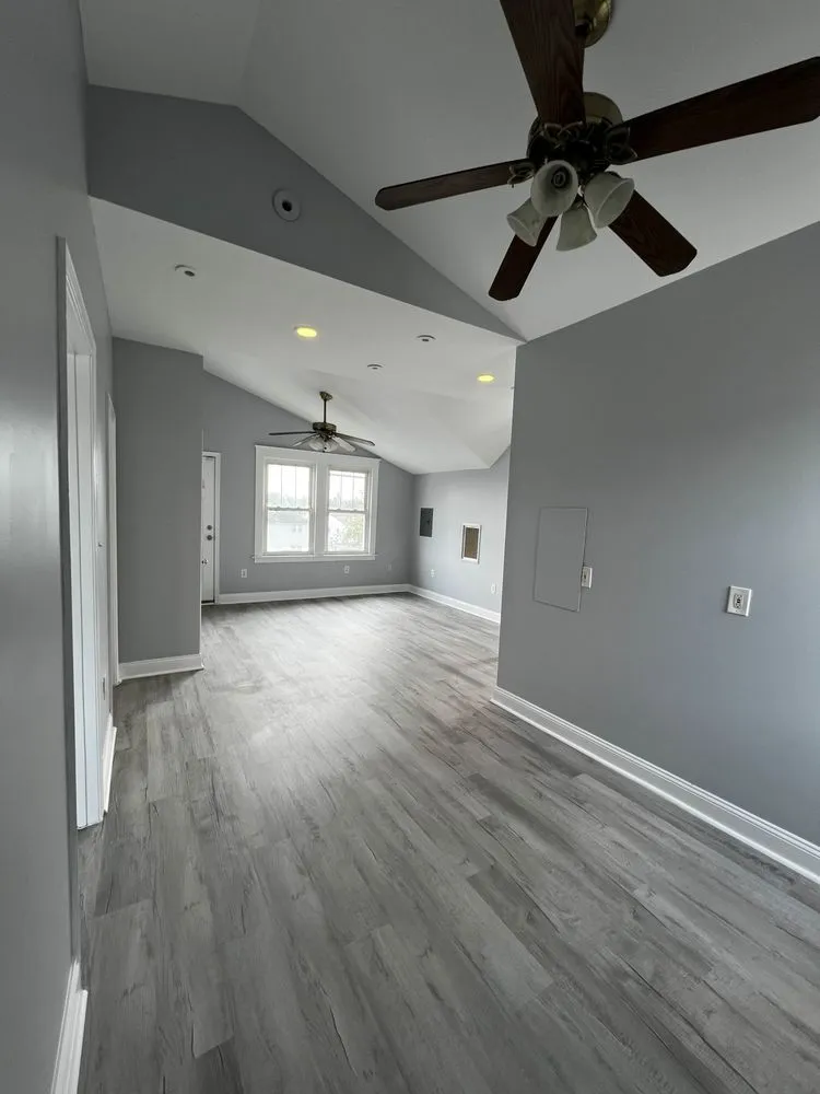 Slide of Rapid Construction & Renovation