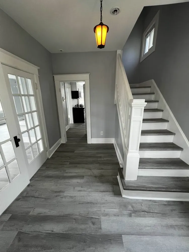 Slide of Rapid Construction & Renovation