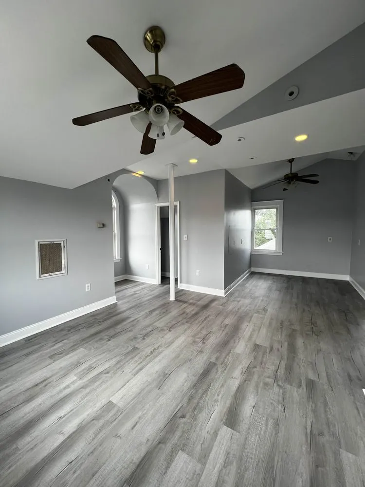 Slide of Rapid Construction & Renovation