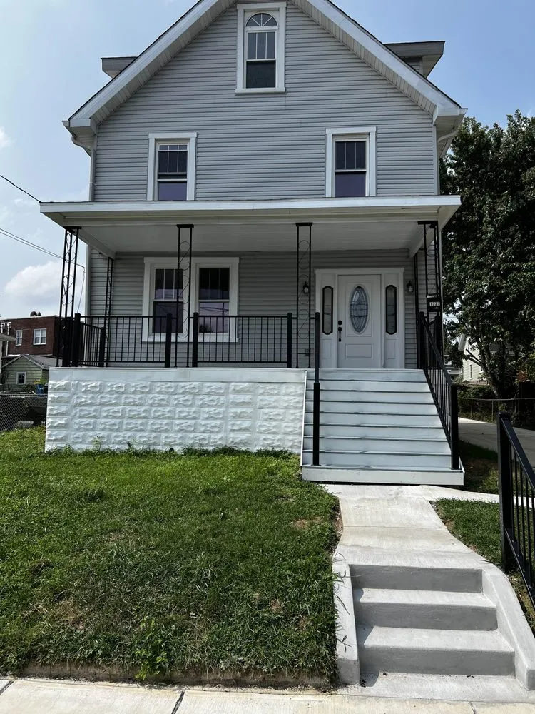 Slide of Rapid Construction & Renovation