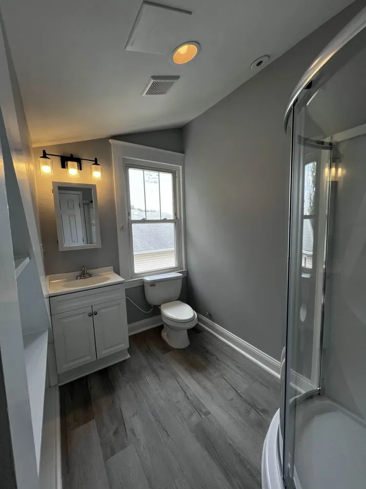 Slide of Rapid Construction & Renovation