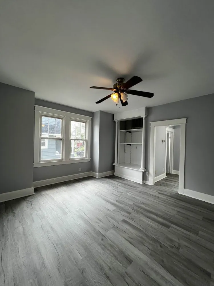 Slide of Rapid Construction & Renovation