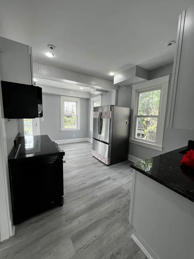 Slide of Rapid Construction & Renovation